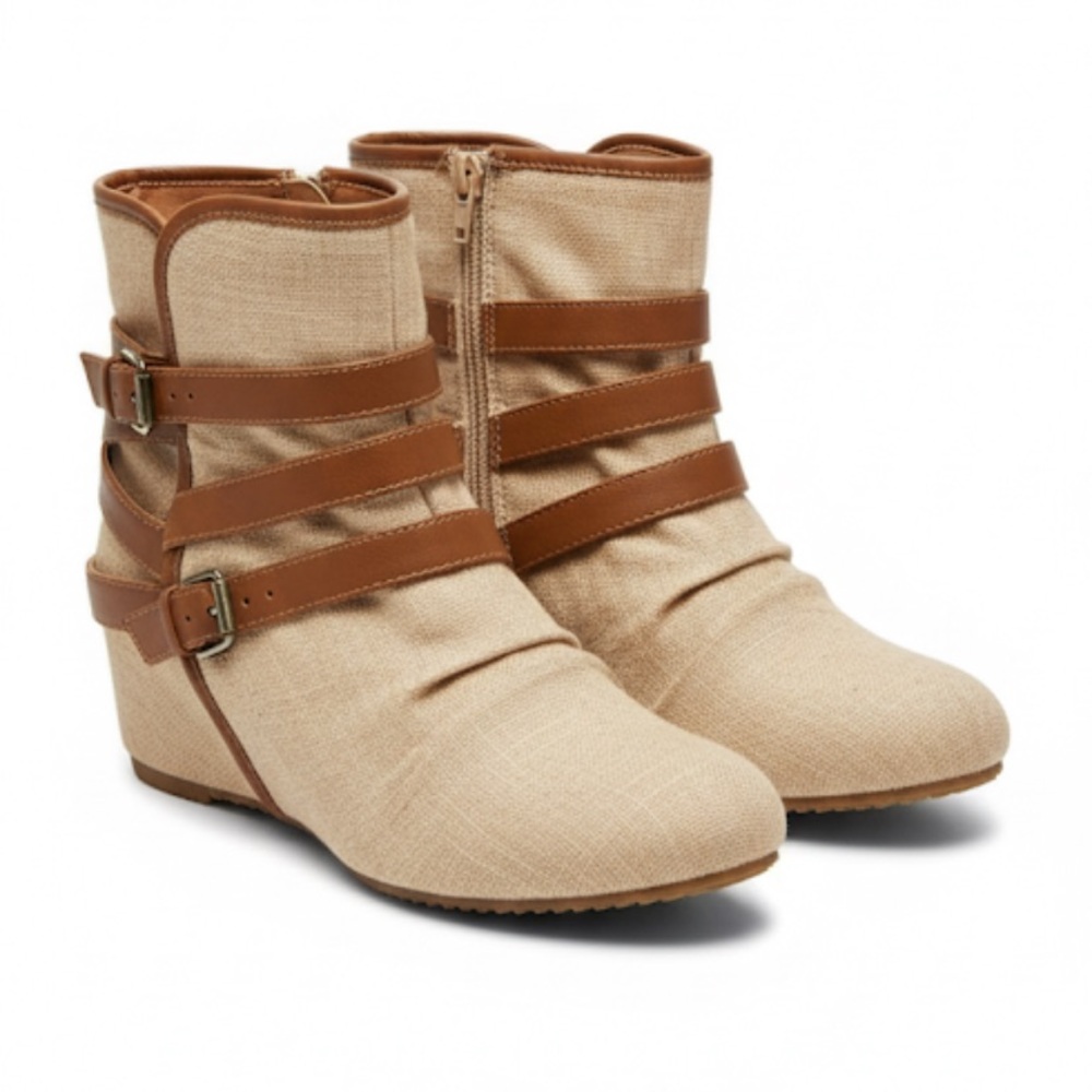 Mudd NWOT Stylish Tan and Brown Women's Zip Up Ankle Boots